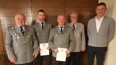 Hans Krämer, Maximilian Weingärtner, Hans Held, Josef Paschke und Christian Obermeier. (Bild: Annemarie Mösbauer)