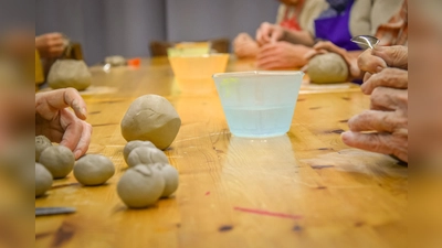 Workshop-Teilnehmer erstellen eigene Werke. (Bild: Michael Golinski)
