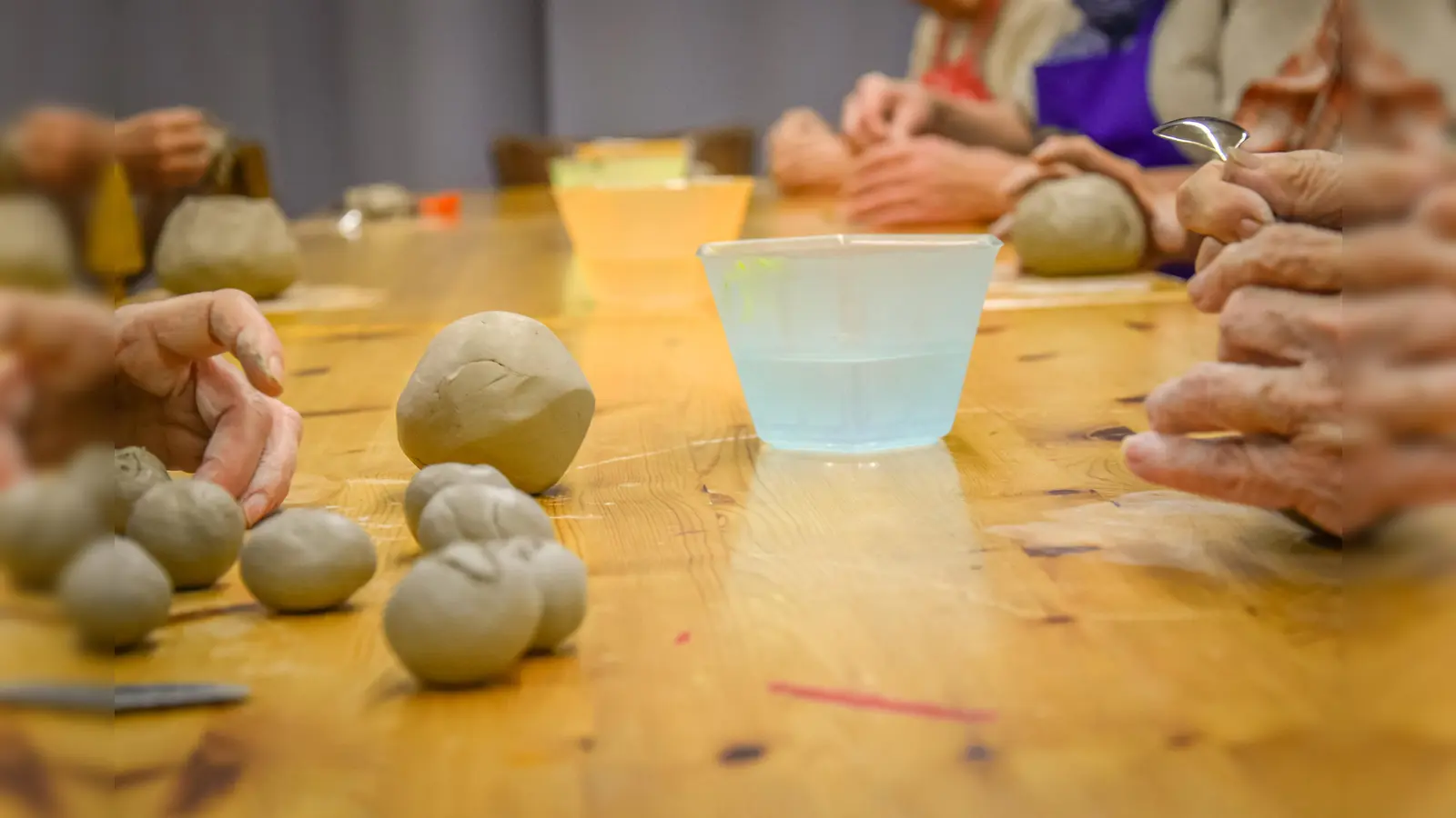 Workshop-Teilnehmer erstellen eigene Werke. (Bild: Michael Golinski)