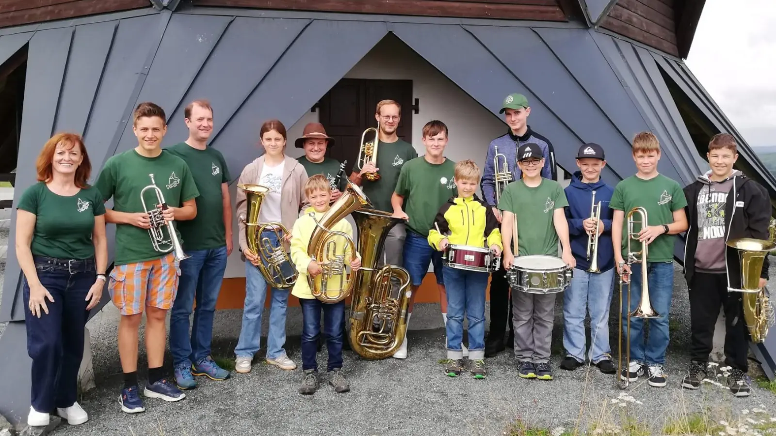 Die Jugendblaskapelle „Trummlfelltratzer“ bei der Probe auf dem Wirtsberg.<br> (Bild: Stefan Meister)