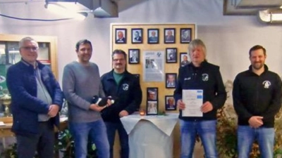 Eröffnung 15.Pfreimdtalsschau, (links) 1. Bgm. Richard Tischler, 1. Vors. Strasser Sonderverein Markus Wiesnet, 2. Vors. GZV Pfreimd Thomas Zwack, Hans Schmid, 1. Vors. GZV Pfreimd Patrick Schmid. (Bild: Hans Kiener)