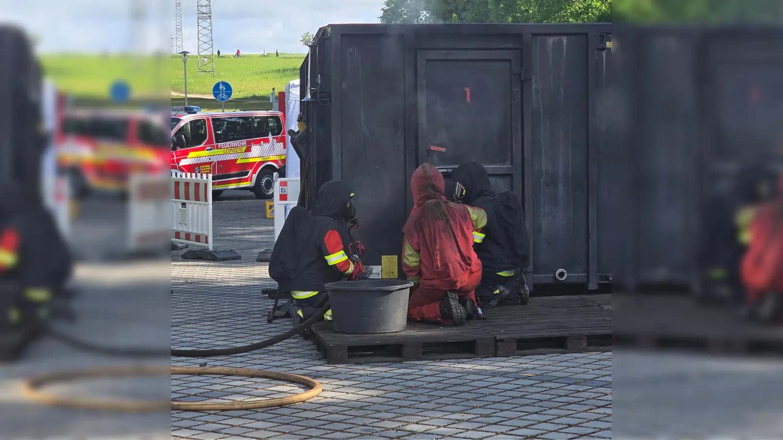 Übung der Feuerwehren im Städtedreieck, Brandcontainer. (Bild: Thomas Zenger)