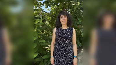 Sandra Scherbl, zert. Kräuterführerin und Mentorin für Garten und Natur (Bild: Andrea Wührl)