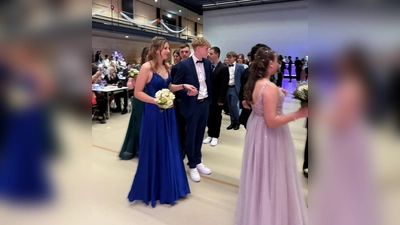 Die anfängliche Nervosität wich dann bei der Polonaise einem Gefühl der Freude. (Bild: Dominik Eckert)