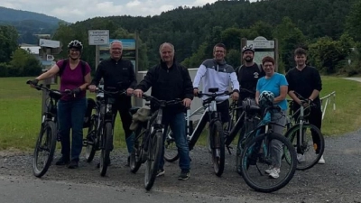 Von links: Andrea Troidl, Peter Wunder, Martin Schütz, Thomas Albang, Thomas Straller, Margit Reichl, Elias Schütz (Bild: Thomas Straller)