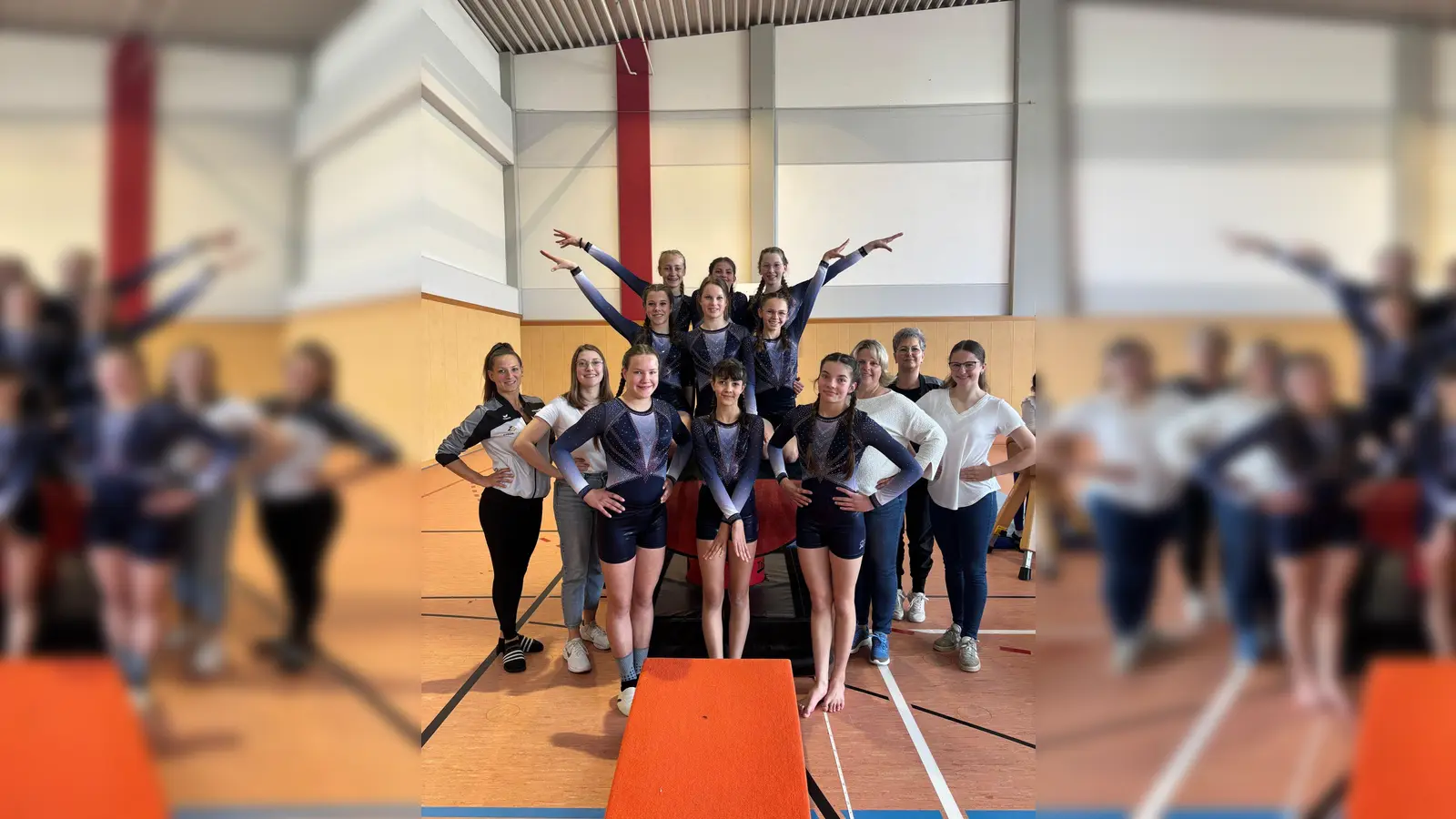 Die Turnerinnen des TSV Erbendorf mit ihren Trainnerinen und Kampfrichterinnen (Bild: Sonja Grünauer)