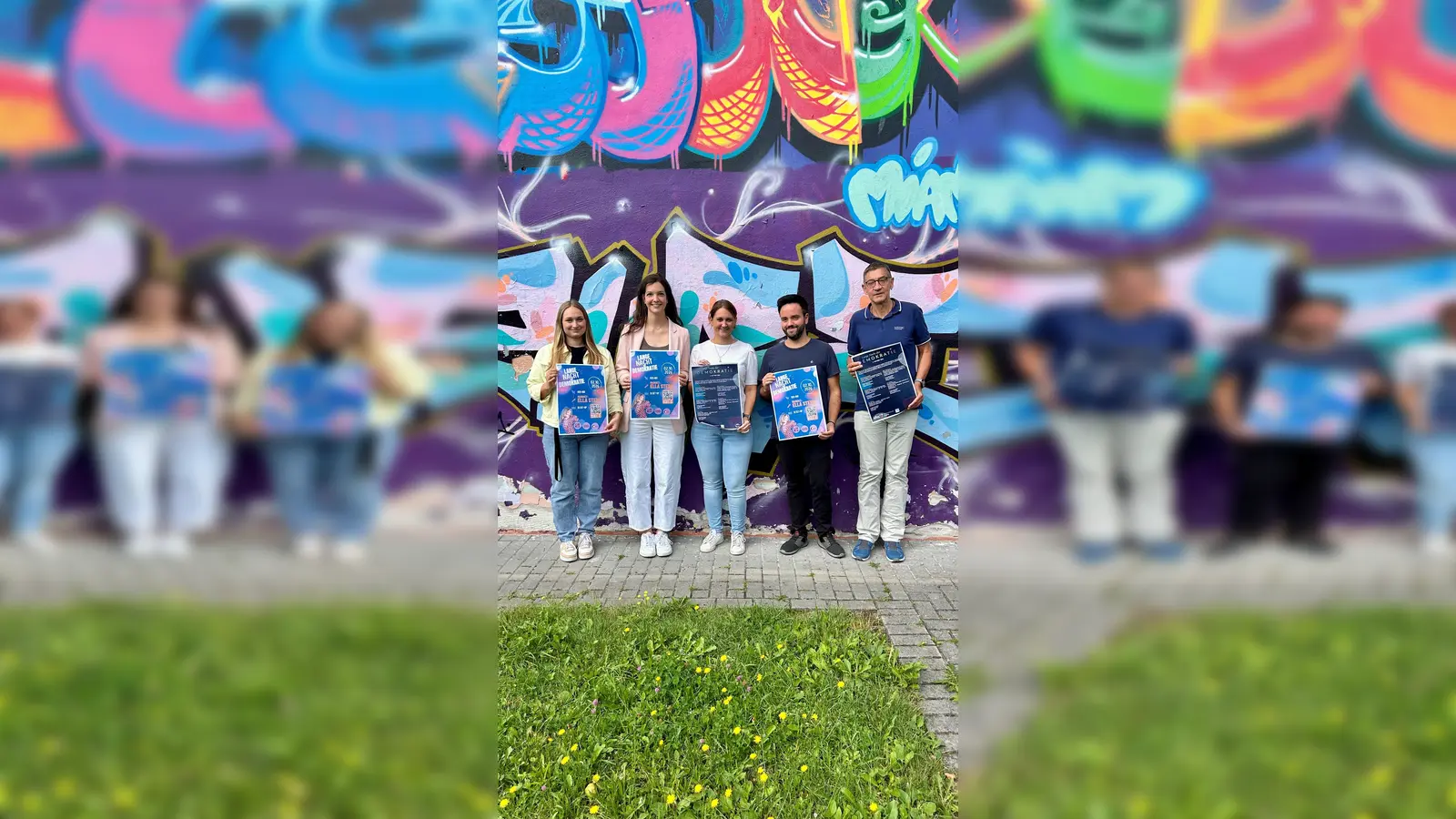 Im Bild von links nach rechts: Vanessa Plank (Jugendzentrum Klärwerk), Marlen Duschner (Stadtjugendring Amberg), Jessica Huber (Kommunale Jugendarbeit Amberg), Florian Gebhardt (Kommunale Jugendarbeit Amberg &amp; Stadtjugendring Amberg), Rainer Volkert (Amtsleitung Kulturamt Amberg) (Bild: Jugendzentrum Klärwerk Amberg)