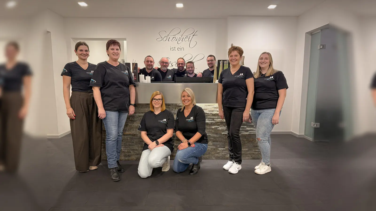 „Wer schön sein will muss leiden” (Bild: Maximilian Zehent )