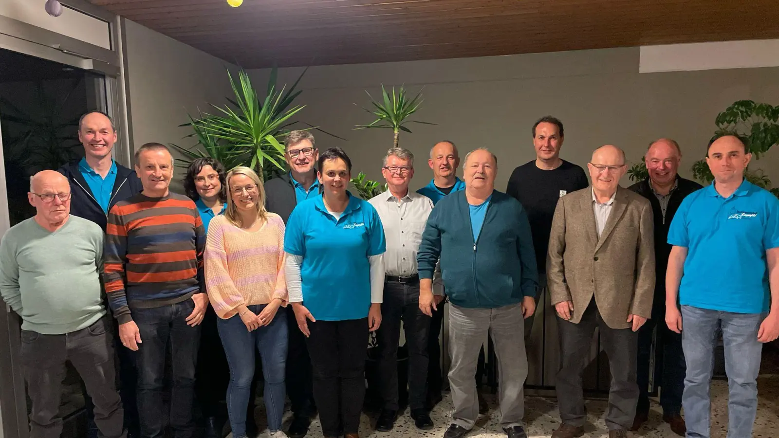 Die komplette Vorstandschaft wurde im Amt bestätigt. (Bild: Florian Schlegel )