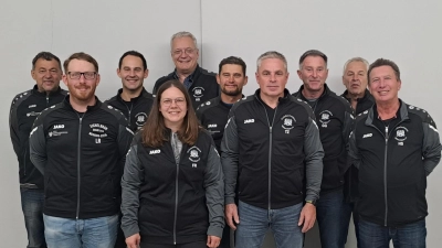 Die Mannschaften der Eichelbachschützen Weihern - Stein Arbeiteten bei Ihrer Abschlussfeier die Abgelaufene Saison 2024 / 25 auf .  (Bild: Hans-Jürgen Schlosser )