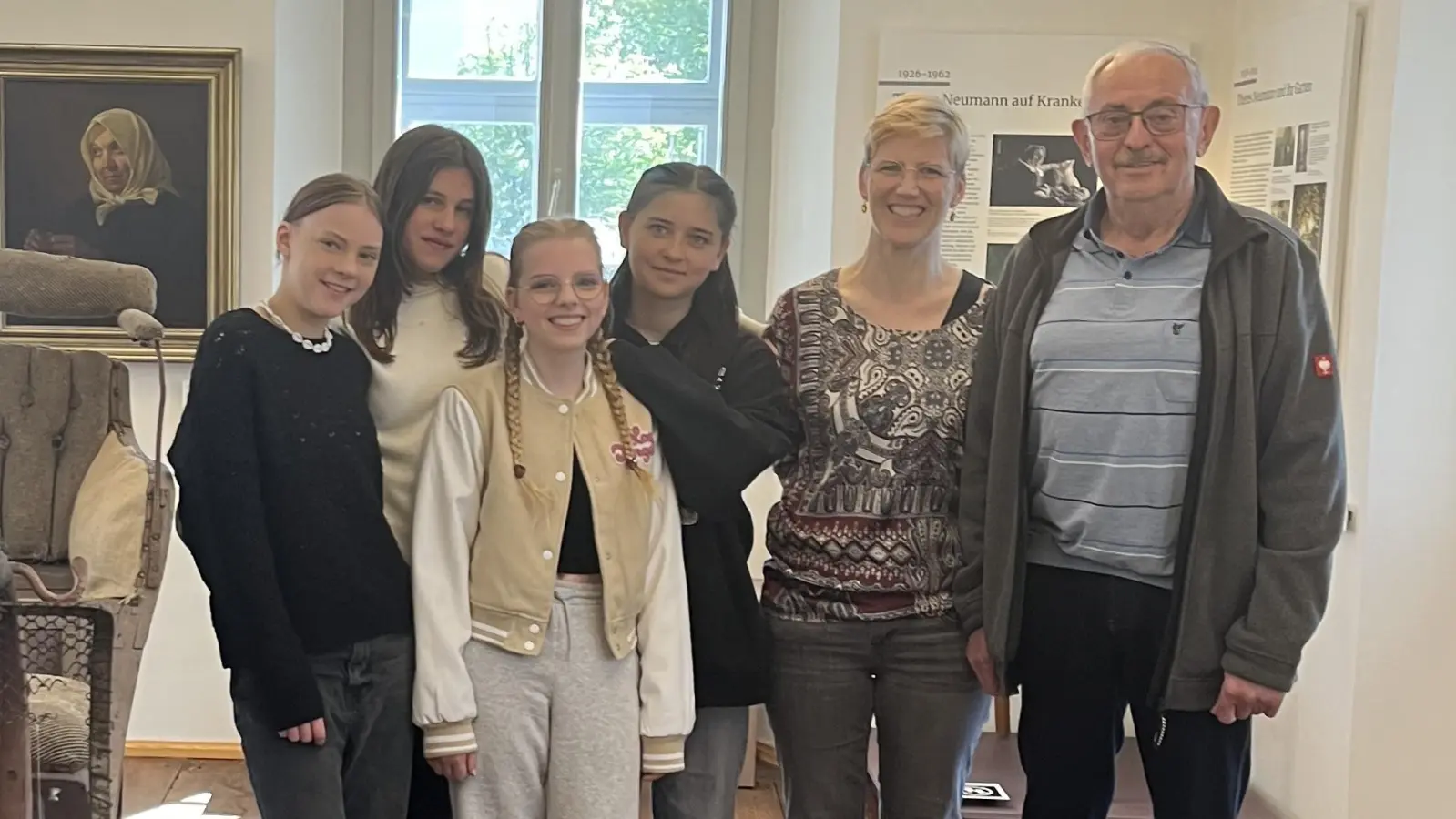 Evangelische Schule zu Besuch in Konnersreuth (Bild: Michaela Günthner)