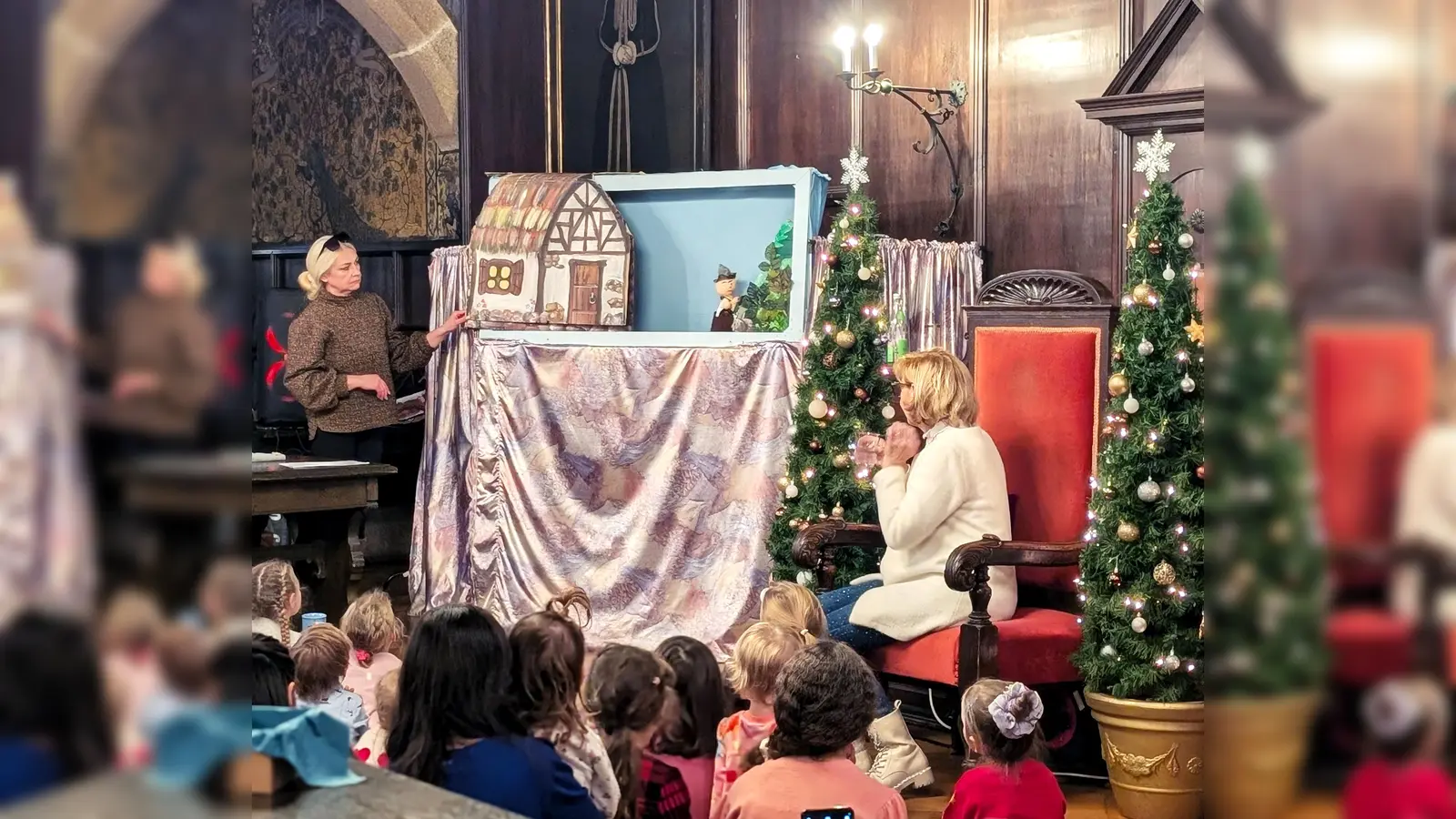Märchenstunde im Alten Rathaus. (Bild: Marlene Weiß)