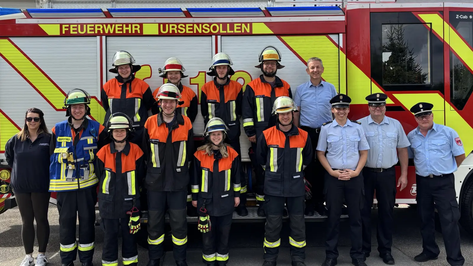 Die Gruppe der Feuerwehr Ursensollen nach dem erfolgreichen Leistungsabzeichen. (Bild: Jonas Sperber)