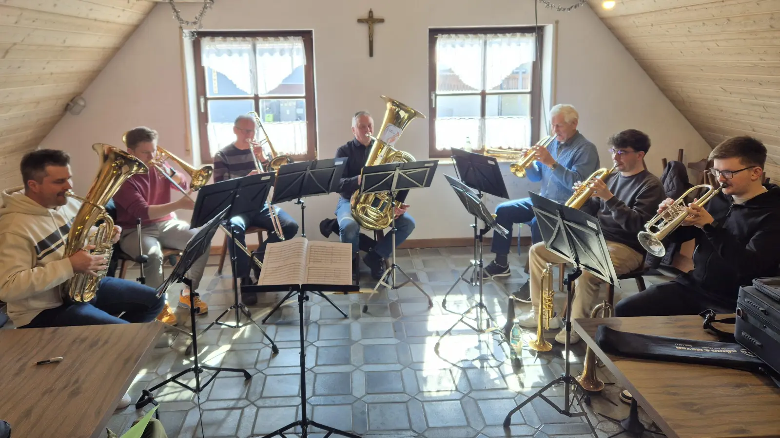 Die Diessfurter Schlossbläser bei ihrem Probenauftakt.  (Bild: Werner Schreml)