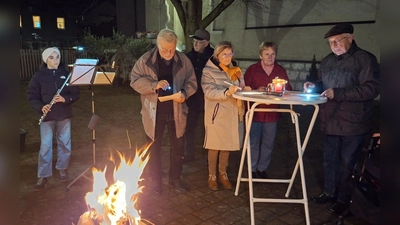 Texte und Gedanken zu Weihnachten von den Vorstandsmitgliedern (von links): Otto Held, Hildegard Zimmer-Sperl, Anna Schneider und Manfred Baldauf (Bild: Josef Sperl)