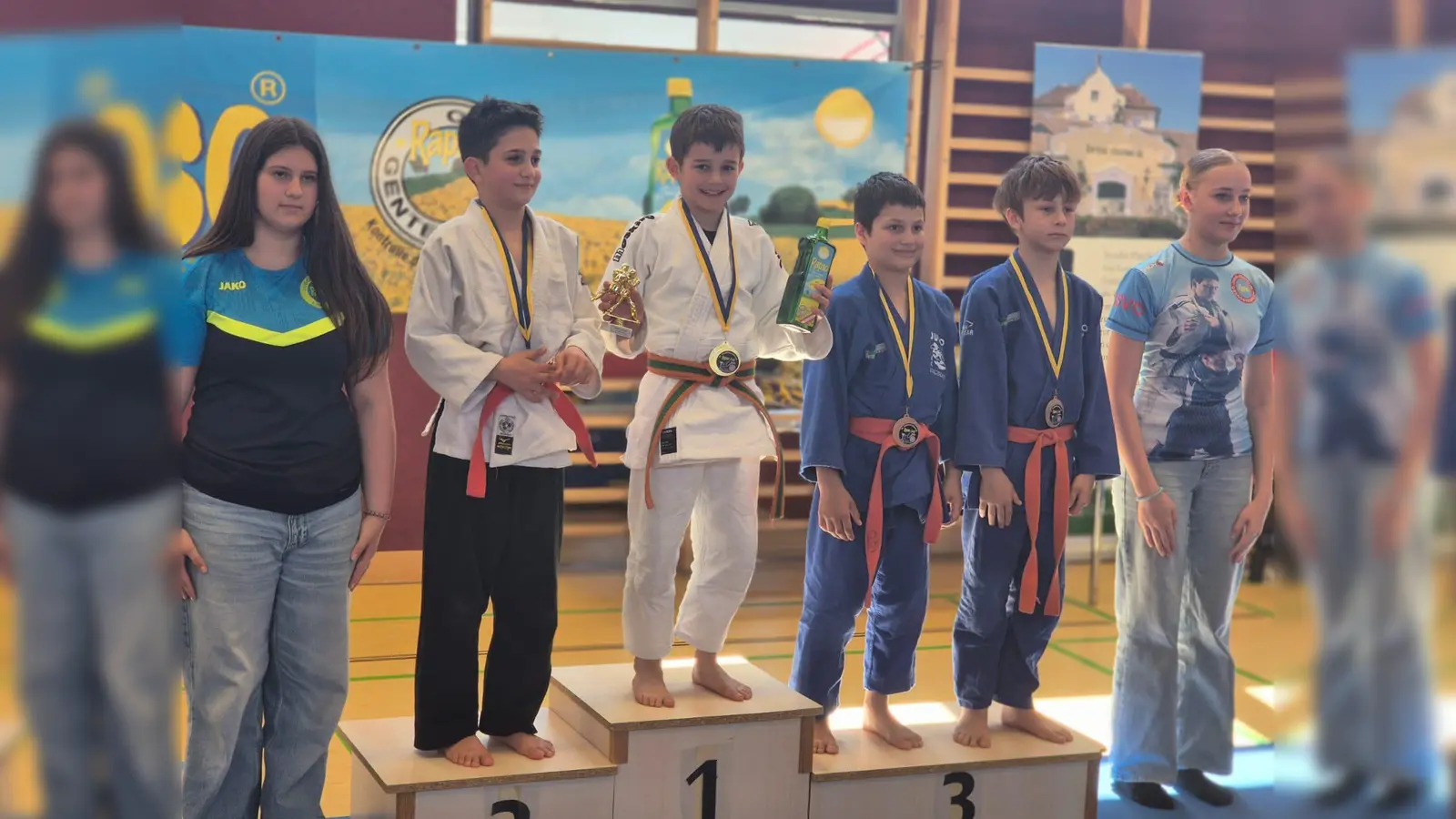 Siegerehrung beim Rapsöl Cup (Bild: Caroline Wittmann)