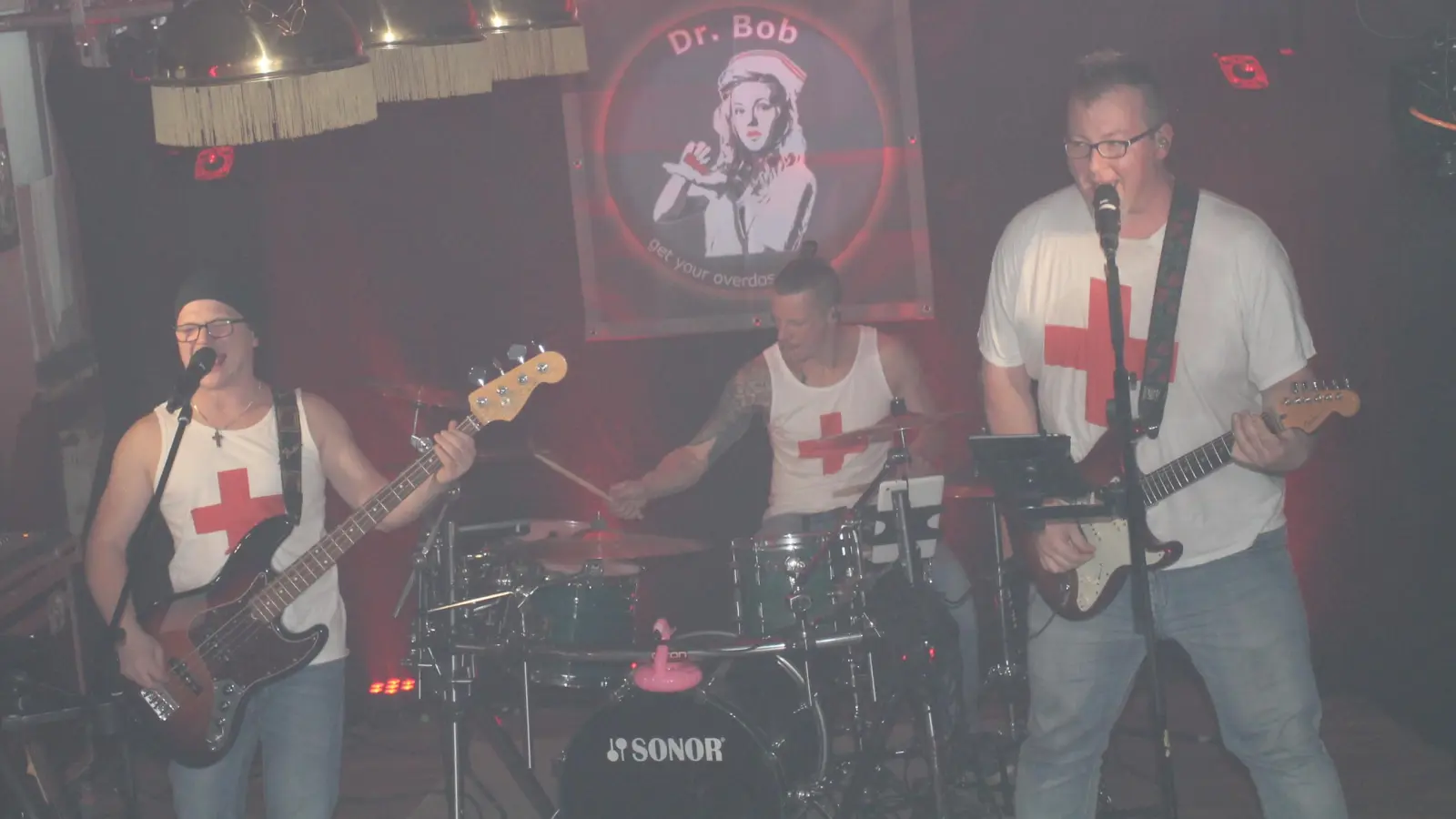 „Dr. Bob” lässt es wieder krachen. (Archivbild: Josef Pilfusek)