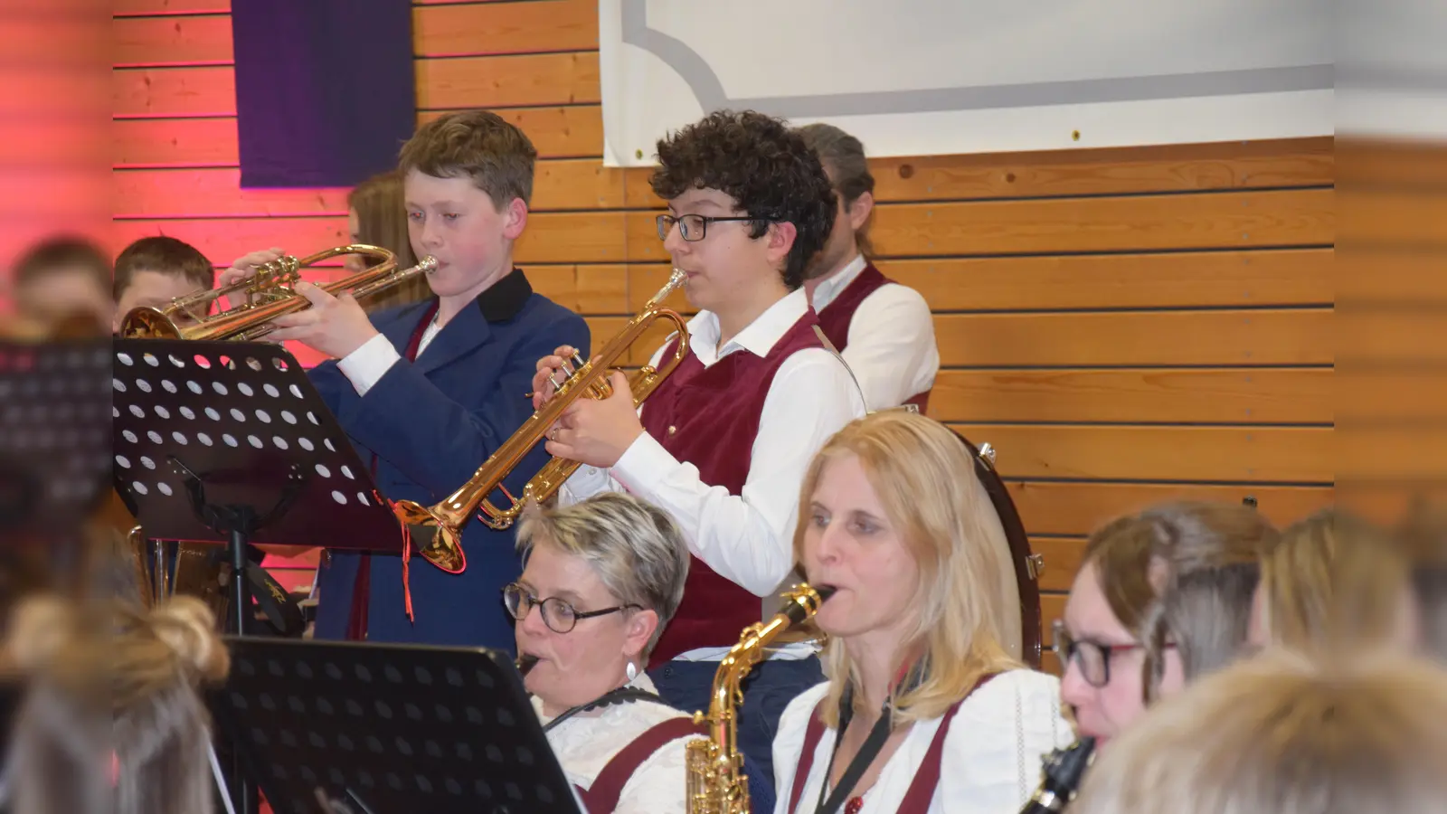 Finde dein Lieblingsinstrument - dazu lädt die Trachtenkapelle Hohenburg lädt am Sonntag, 19. April 2026 zum Vorspielnachmittag bei Kaffee und Kuchen ein.  (Bild: Paul Böhm)