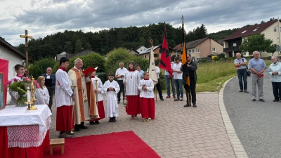 Statio am zweiten Altar, gestaltet von der Kolpingsfamilie. (Bild: Brigitte Grimm)