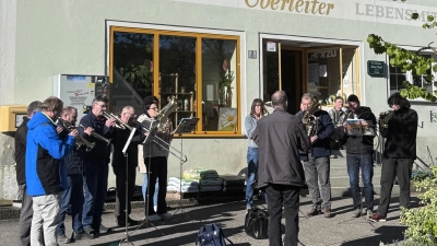 1. Station des Mai-Anblasen in Fürnried. (Bild: Kerstin Bodendörfer)