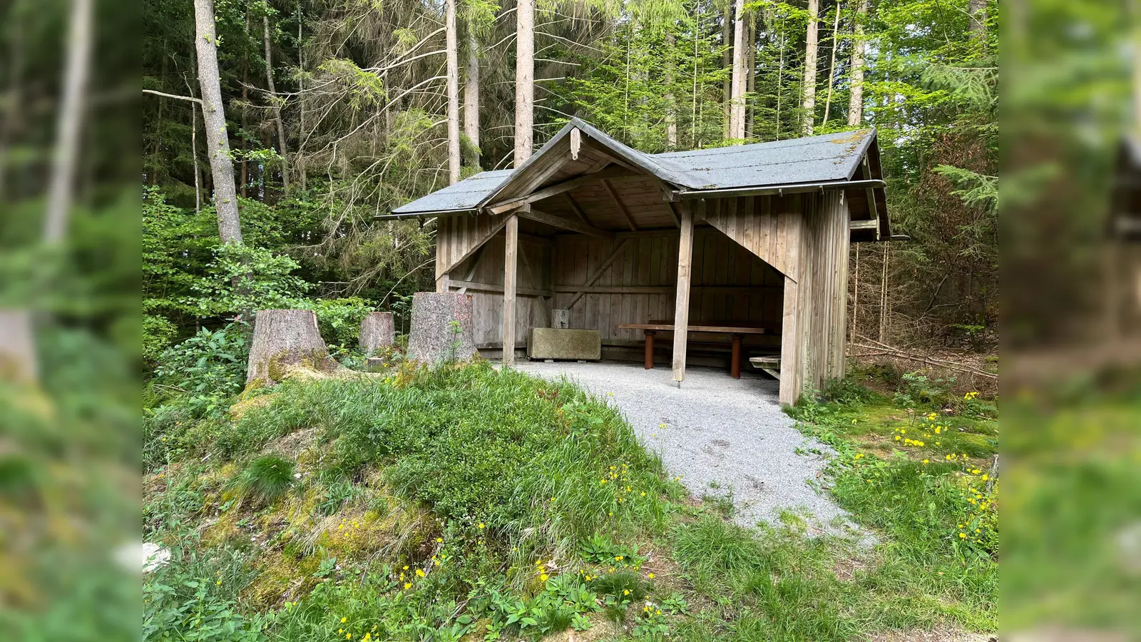 Die Unterstellhütte im Bierfässer. (Bild: Bernd Schwamberger)