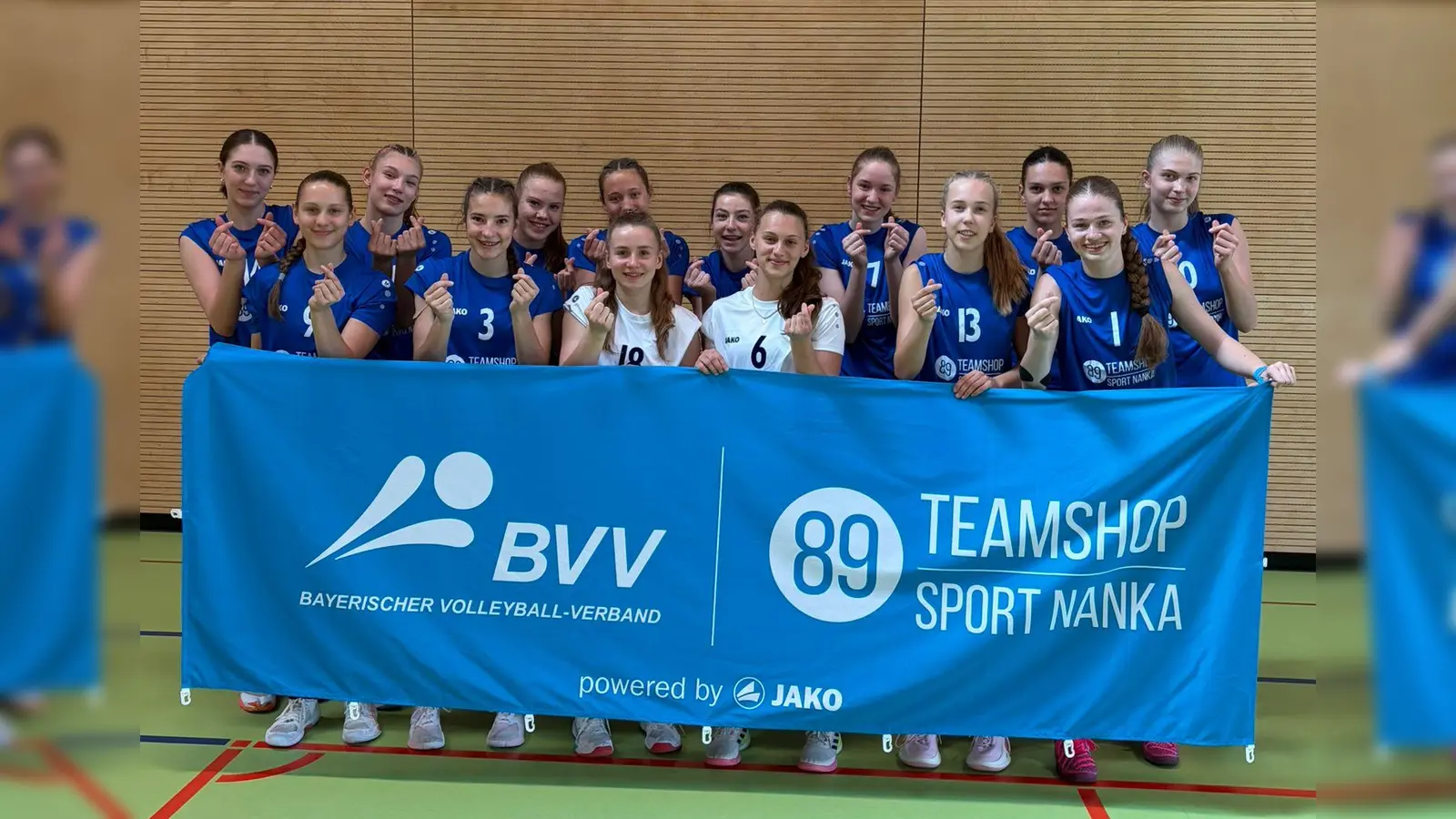 Mit Lea Stöhr (Nr. 13) vom VC Hohenfels-Parsberg steht auch ein Talent aus der Oberpfalz im Kader der Bayernauswahl U 16 weiblich. (Bild: BVV)