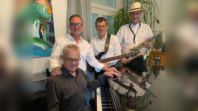 Bertelshofer &amp; Friends gastieren nicht zum ersten Mal im Kunsthaus Waldsassen. Jedoch gibt es öfter einmal eine neue Formation der Gruppe mit wechselnden Musikern zu erleben. Diesmal wird Bertelshofer neben seinem treuen Schlagzeuger Wolfgang Bitterer von Tom und Simi begleitet. .  (Bild: Maria Bertelshofer)
