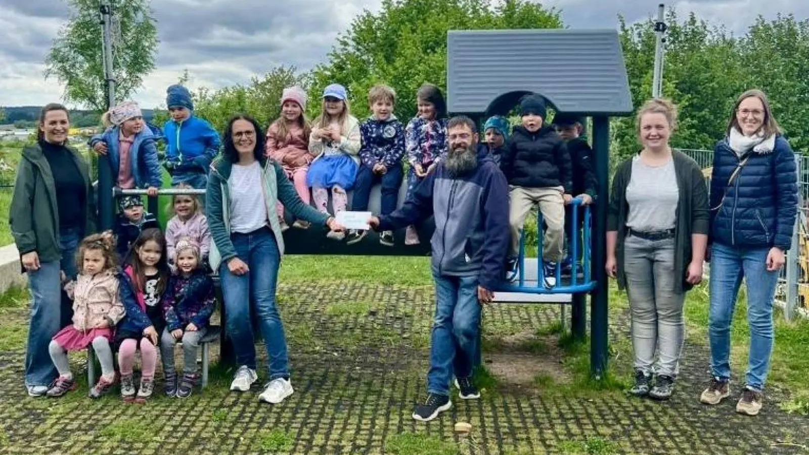 Im Garten der Einrichtung herrscht große Freude. (Bild: Ursula Zimmermann)