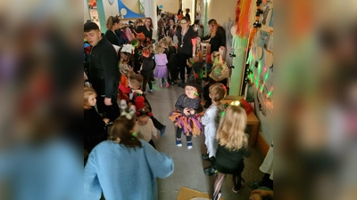 Gruselparty in der „Arche Noah” (Bild: Andrea Meier und Susanne Strobel)