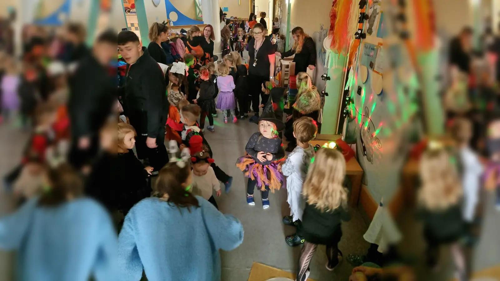 Gruselparty in der „Arche Noah” (Bild: Andrea Meier und Susanne Strobel)