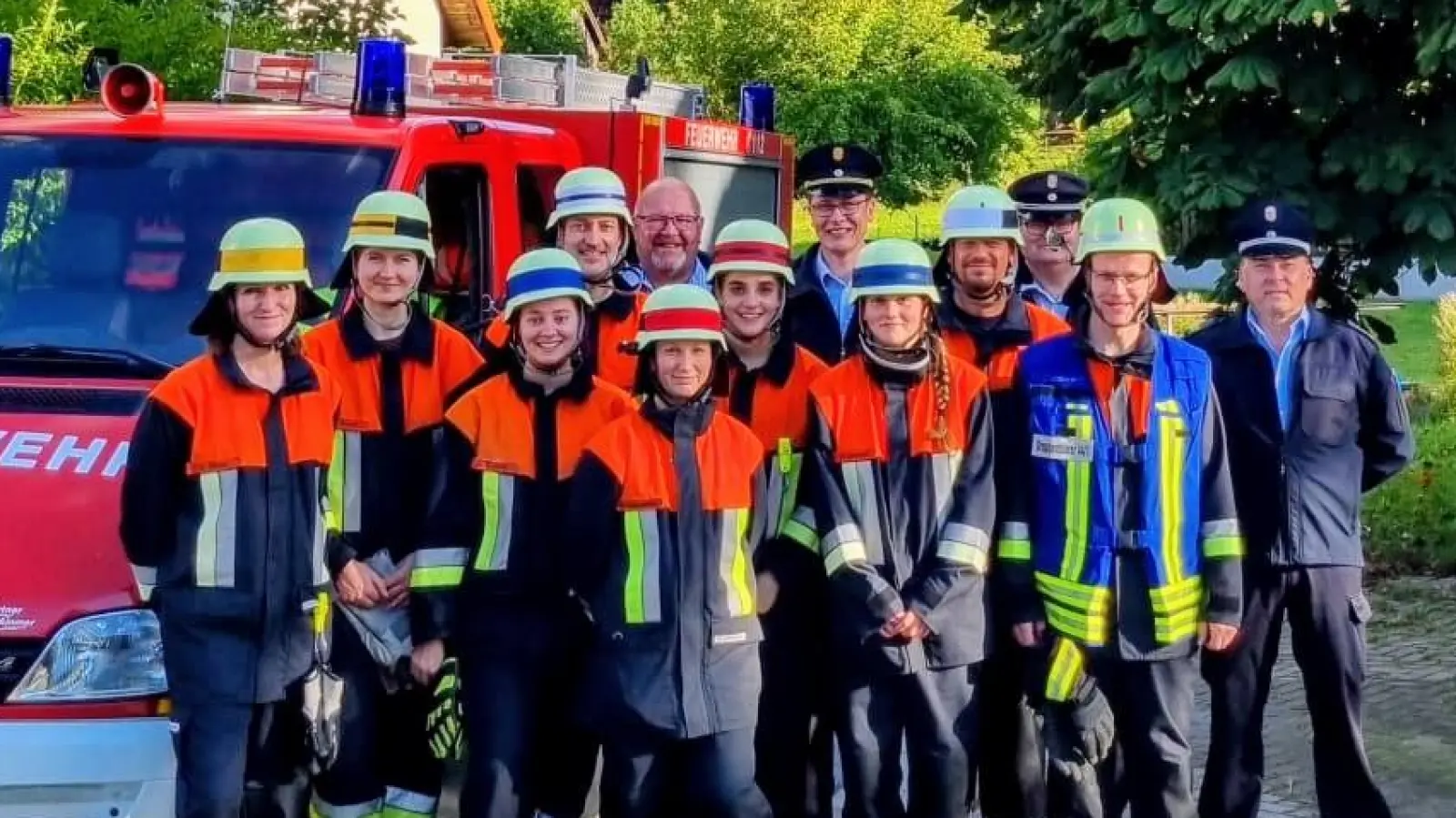 Erfolgreiche Gruppe der Feuerwehr Ransbach darunter 6 Feuerwehrfrauen. (Bild: Nadine Steindl)