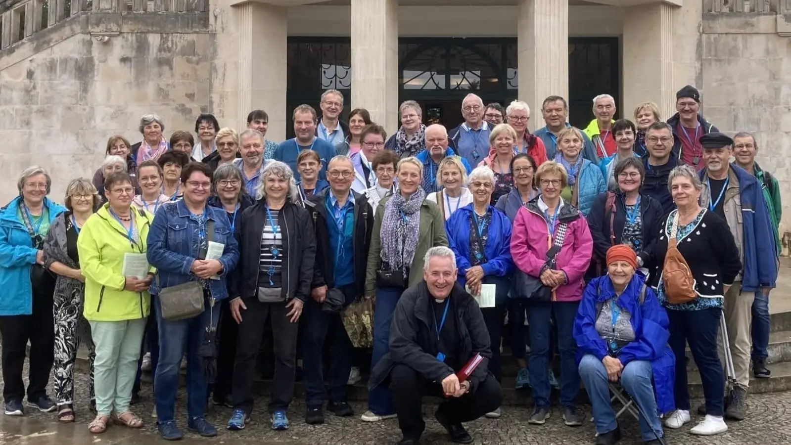Der idyllisch gelegene „Ungarische Kreuzweg” führte die Pilgergruppe in Fatima hinauf zur Stephanskapelle. (Bild: Franz Grabinger)