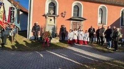 Ilsenbach gedenkt am 3. Weihnachtsfeiertag der Gefallenen und Überlebenden der beiden Kriege. (Bild: Richard Thoma)
