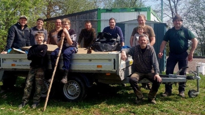 Hier die Teilnehmer der Säuberungsaktion 2026 (Bild: Thomas Neidl)