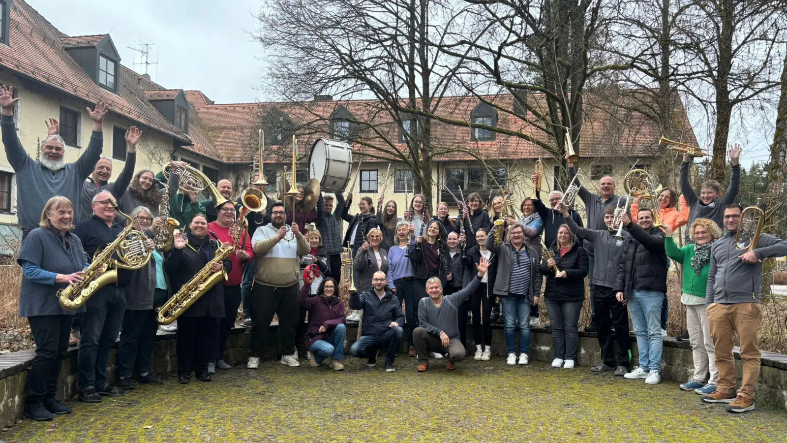 Selbst zum Ende des Probenwochenendes hatten die Marktbläser noch gute Laune übrig. (Bild: Hanna Hofmann)