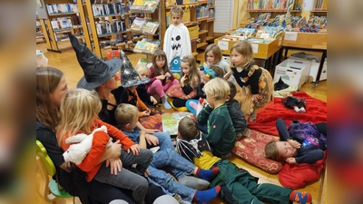 Vorlesestunde (Bild: Gabi Scharf)