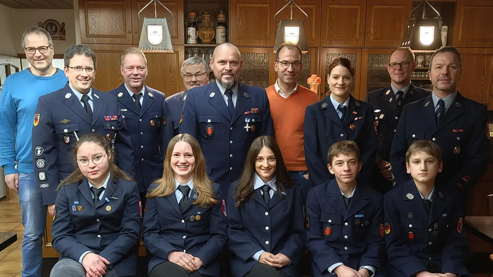 Die Teilnehmer des Feuerwehrfitnessabzeichens. (Bild: Markus Kindl)