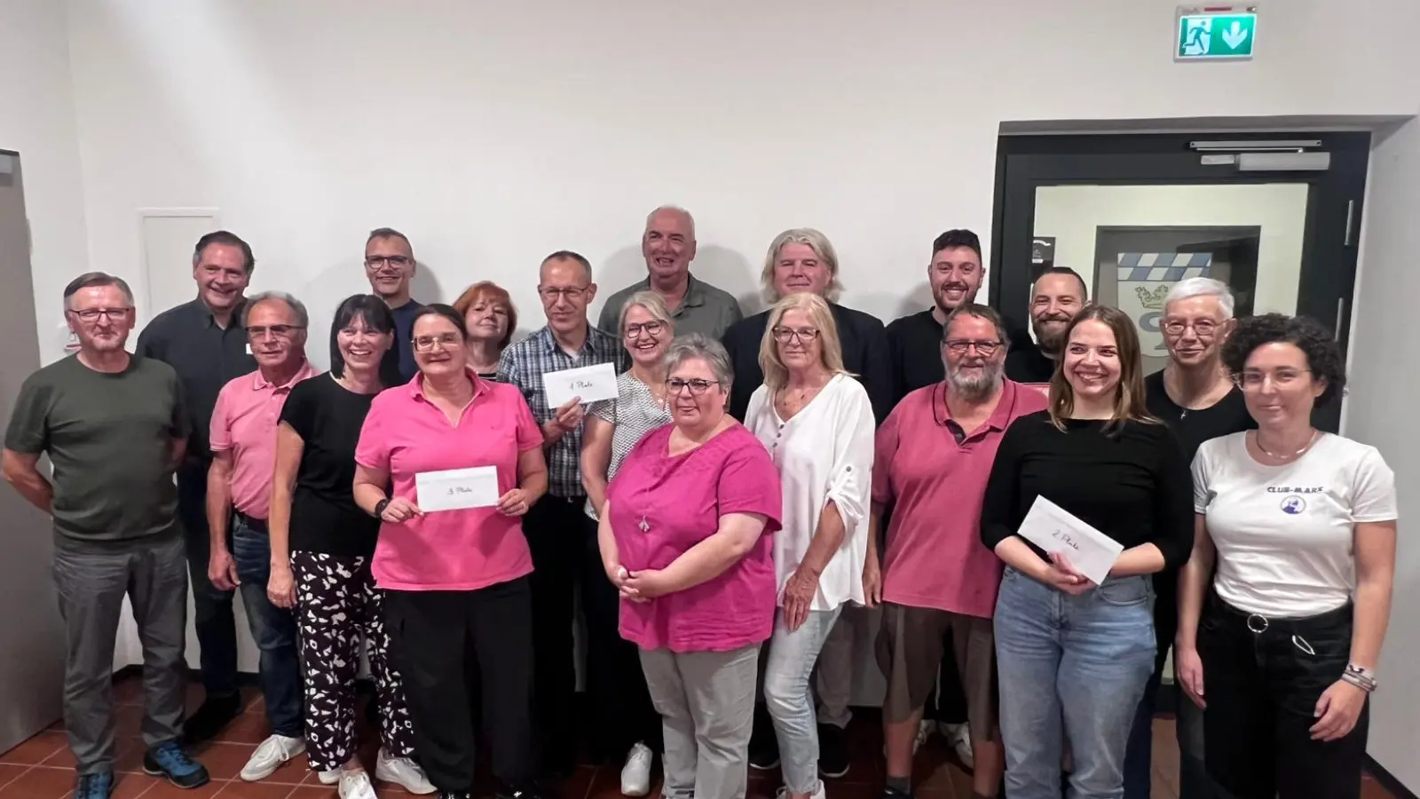 Gruppenfoto der Gewinnerteams (Bild: Birgit Baller )