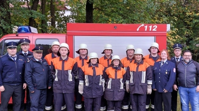 Gruppe der Freiwilligen Feuerwehr Ahornberg (Bild: Stephanie Greger)