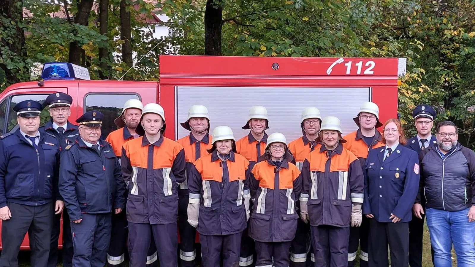 Gruppe der Freiwilligen Feuerwehr Ahornberg (Bild: Stephanie Greger)