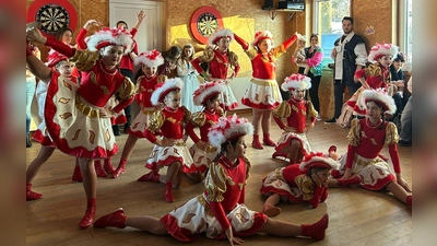 Kindergarde Narrhalla Rot Gelb Amberg. (Bild: Florian Fischer)