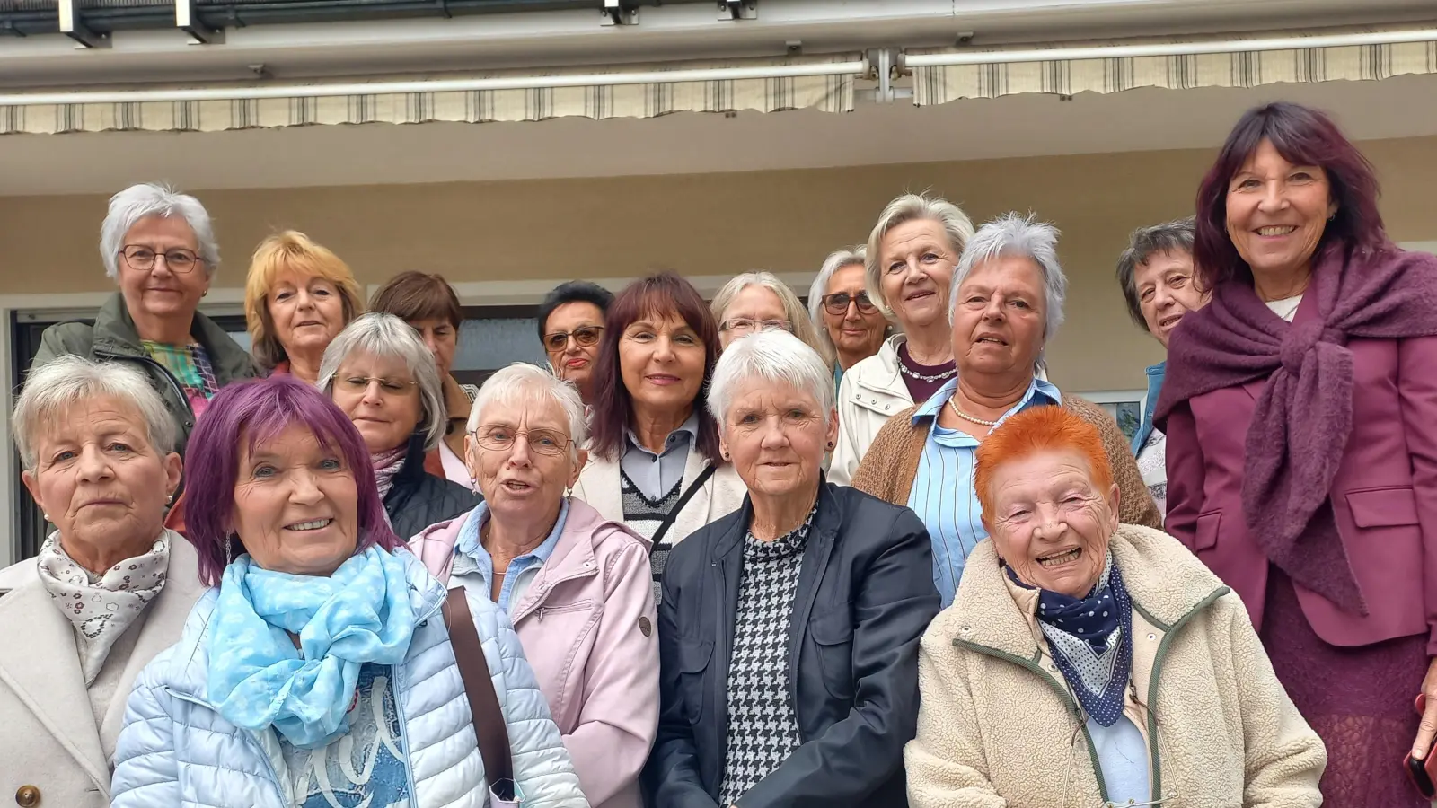 Klassentreffen der Mädchenklasse Jahrgang 1953/1954 in Sulzbach-Rosenberg. (Bild: Sigrid Weitzer)