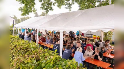 Die Siedlergemeinschaft Eigenheim Mooslohe lädt zum Sommerfest ein. (Archivbild: Georg Hüttner)
