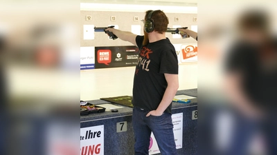 Alexander Deubzer (Bild) und Fabian Plannerer erwiesen sich als zuverlässige Leistungsträger bei den beiden Auftakterfolgen. (Bild: Wolfgang Raps)