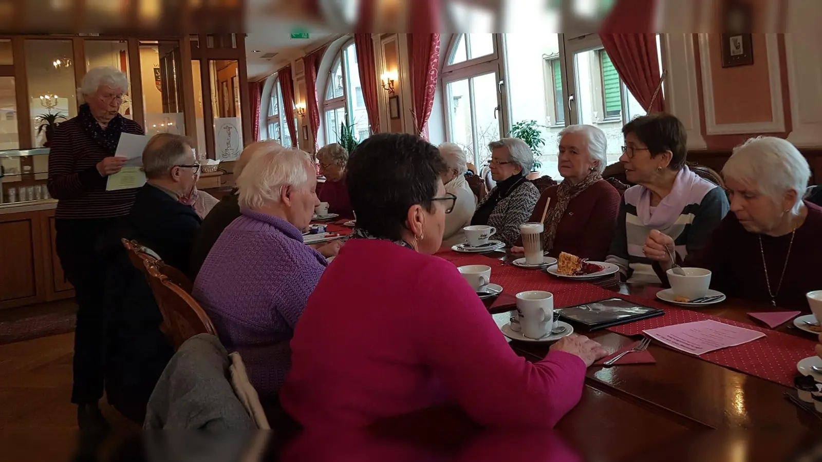 Die DJK-Senioren trafen sich zum ersten Mal im neuen Jahr im Wiener Café in Weiden (Bild: Herma Krettner)