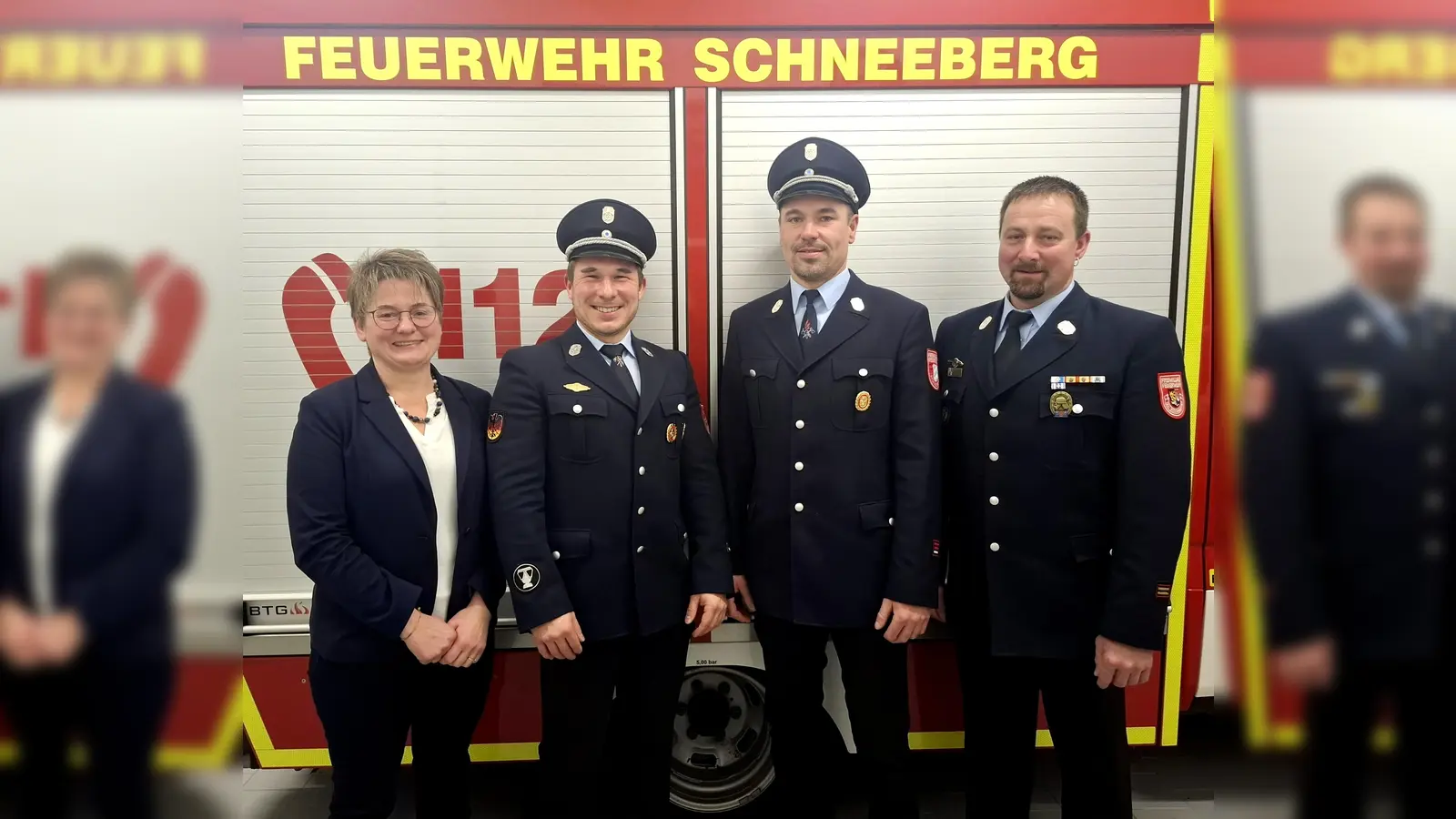 Sebastian Lößl bleibt 2.Kommandant, von links Bürgermeisterin Sonja Meier, 1.Kommandant Christian Winnerl, 2.Kommandant Sebastian Lößl und KBM Peter Killermann. (Bild: Annemarie Mösbauer)