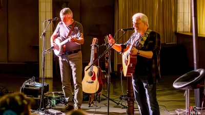 Auftritt MitleToe &amp; Ivy 2022 im Ring-Theater Amberg (Bild: Marcus Rebmann)