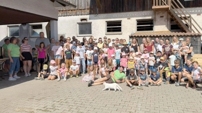Ein rühriges Team der BBV-Landfrauen sorgte für einen abwechslungsreichen Ferientag. (Bild: Karl Ziegler)