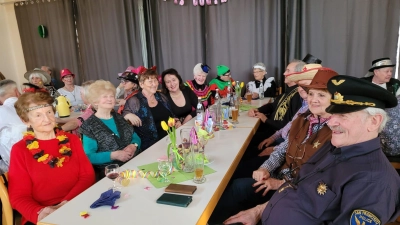 Die Pfarrsenioren aus Rothenstadt feiern Fasching (Bild: Regina Frischholz)