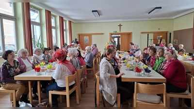 Die Senioren beim Feiern. (Bild: Hermann Bibel)